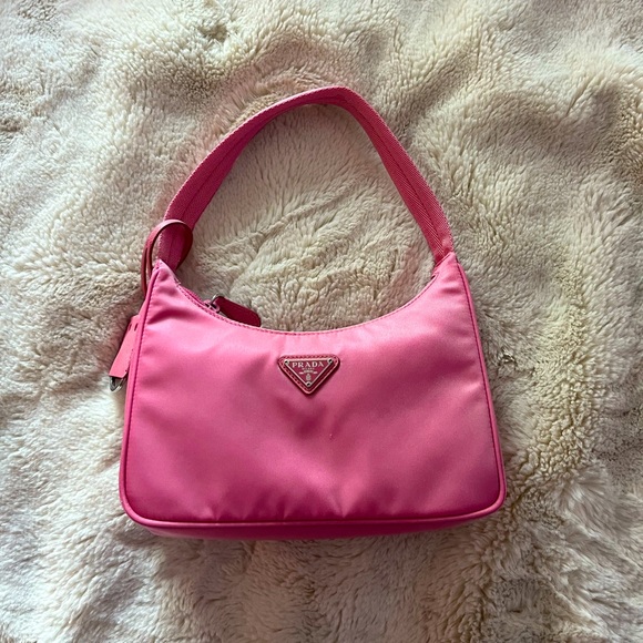 PRADA PINK RE-NYLON VINTAGE RE-2000’s BAG 🩷 - Picture 1 of 4